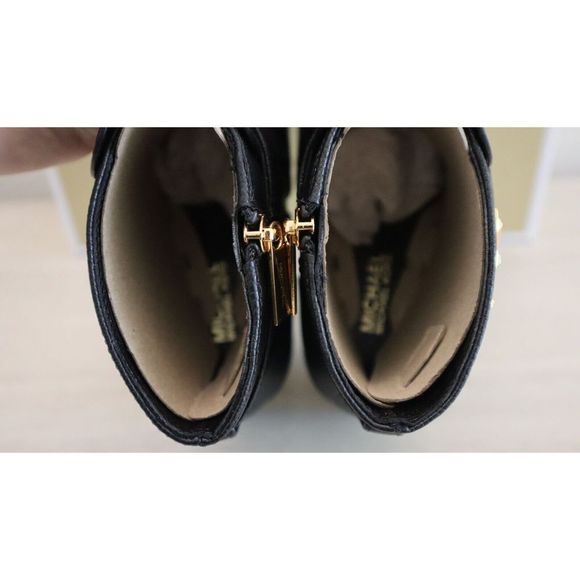 MICHAEL Michael Kors Women's 5M Black Faux Leather Jilly Flat Bootie $112 - Picture 6 of 10